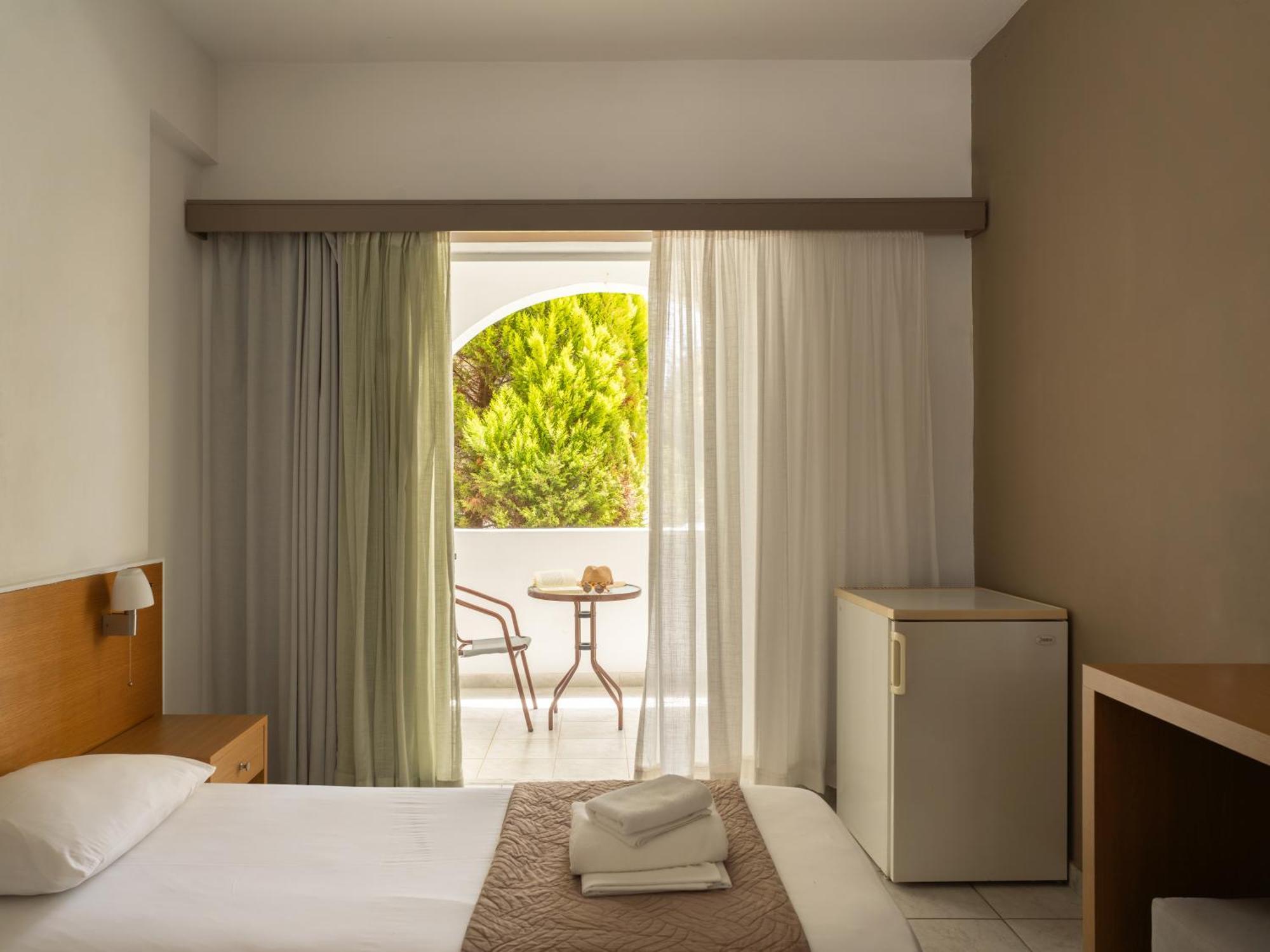 Niforeika Beach Hotel מראה חיצוני תמונה