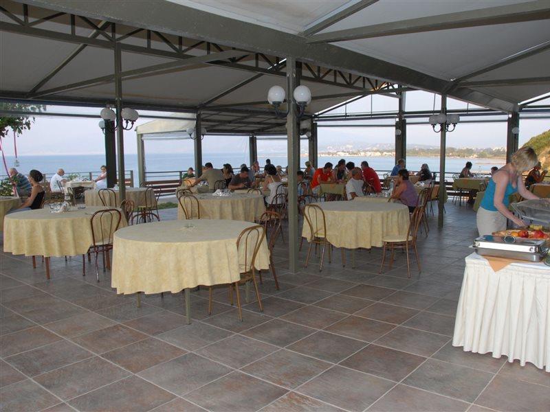 Niforeika Beach Hotel מראה חיצוני תמונה