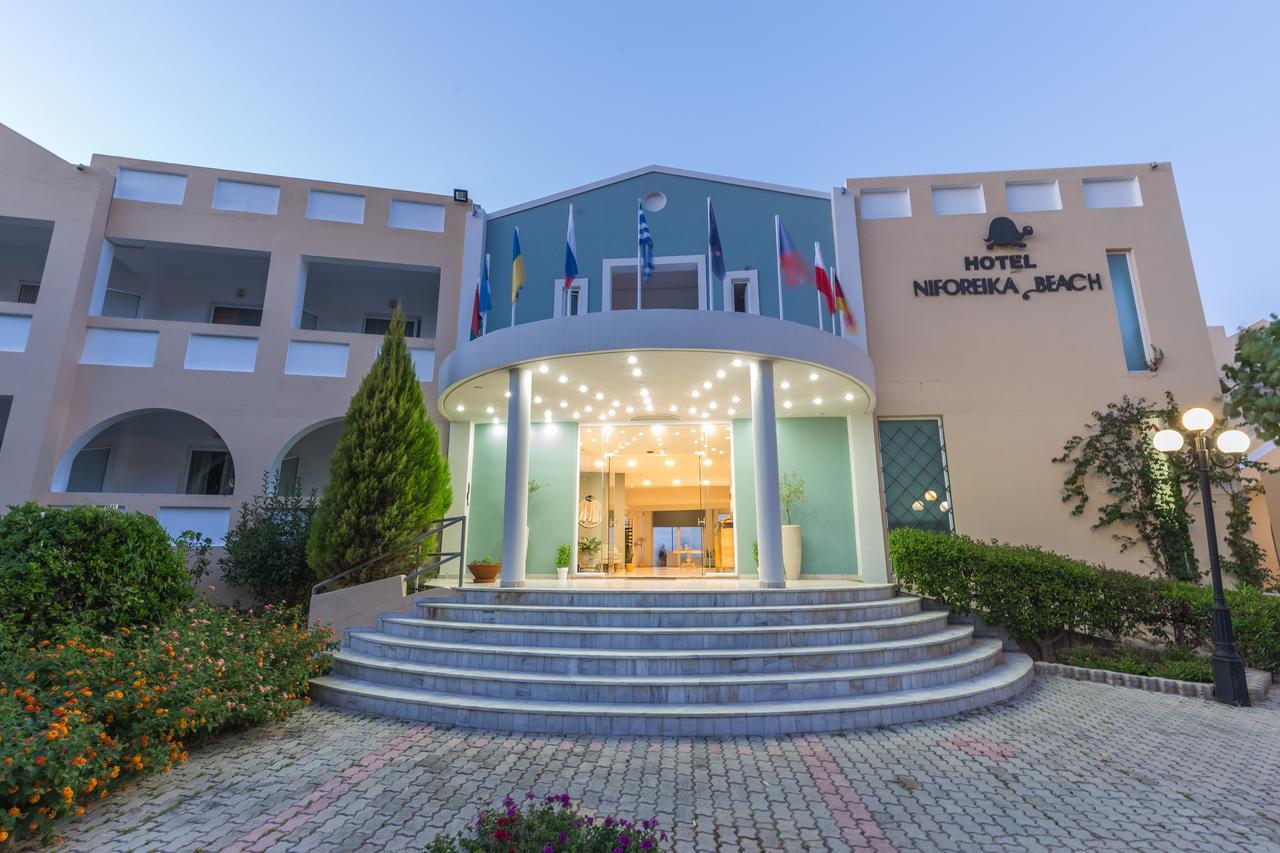 Niforeika Beach Hotel מראה חיצוני תמונה